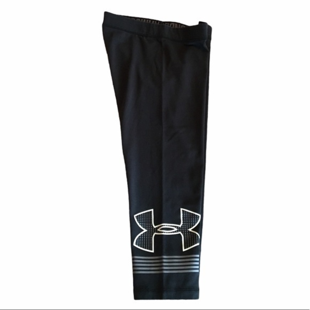 UNDER ARMOUR Ladies Fitted Capris - sz SM